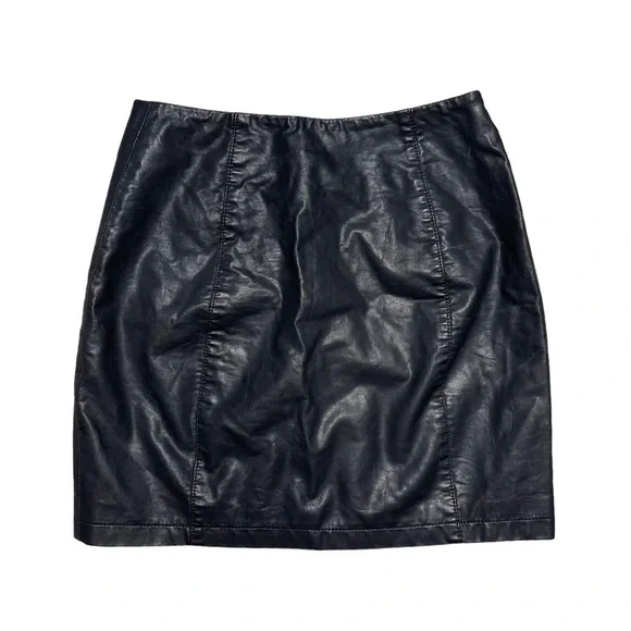 Free People Black Vegan Faux Leather "Oh Snap" Leather Mini Skirt - Size 0 - Picture 12 of 12